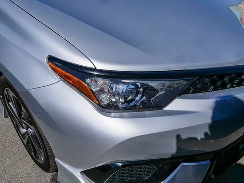 Used 2017 Toyota Corolla iM w/ Carpet Mat Package FWD image 3