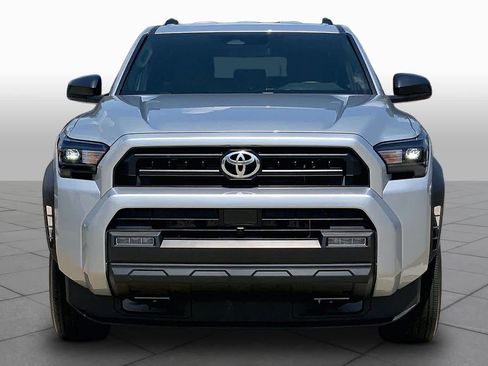 Used 2026 Toyota 4Runner SR5 AWD/4WD image 4