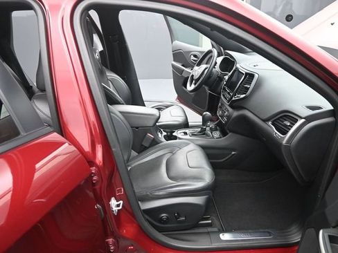 Used 2019 Jeep Cherokee High Altitude image 26