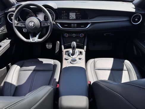 Used 2022 Alfa Romeo Stelvio Ti image 25