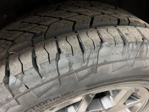 Used 2025 Honda Pilot TrailSport image 10