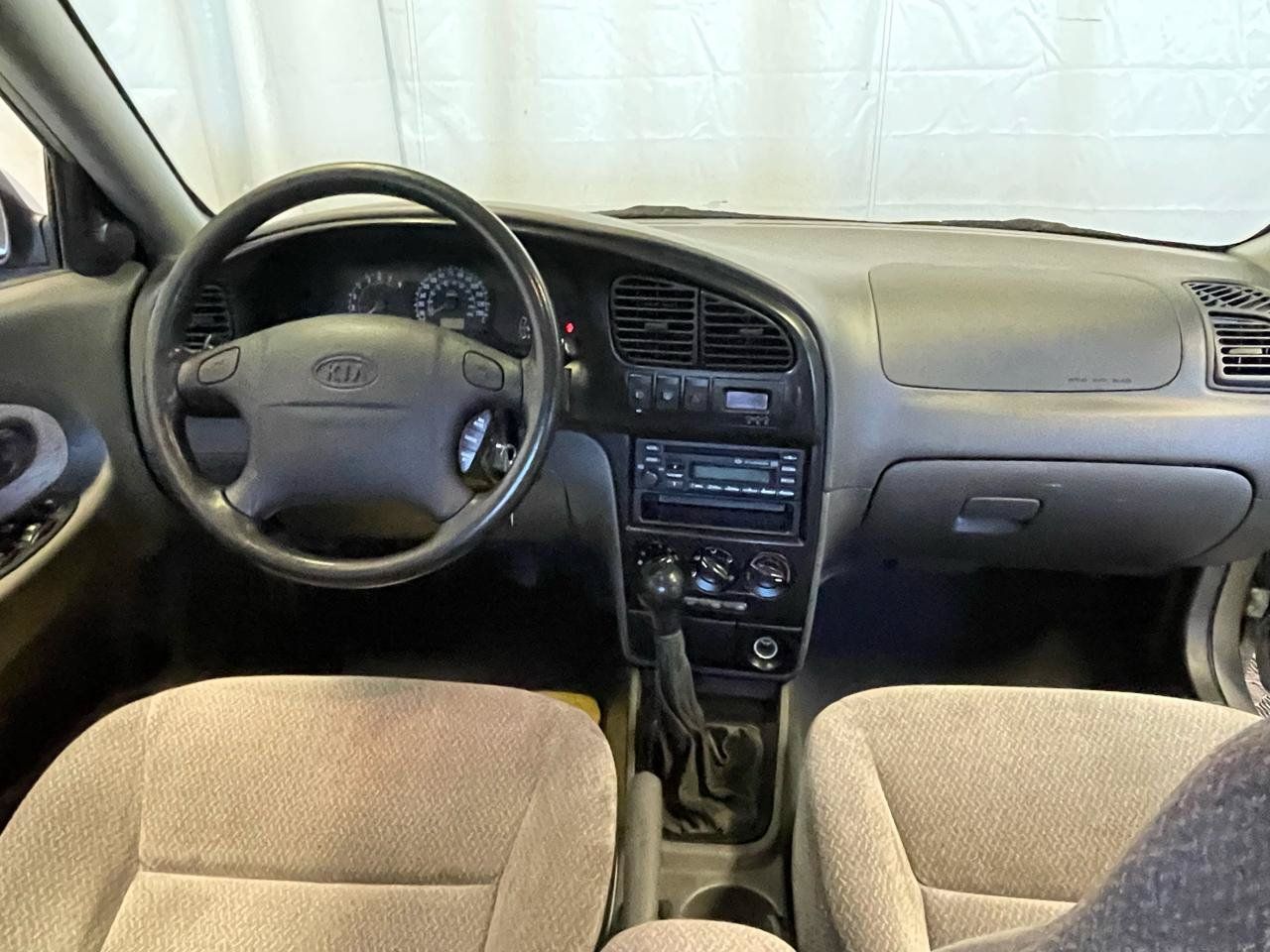 Used 2004 Kia Spectra Sedan FWD image 17
