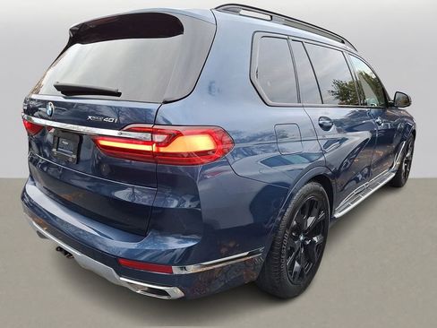 Used 2021 BMW X7 xDrive40i w/ Executive Package image 3