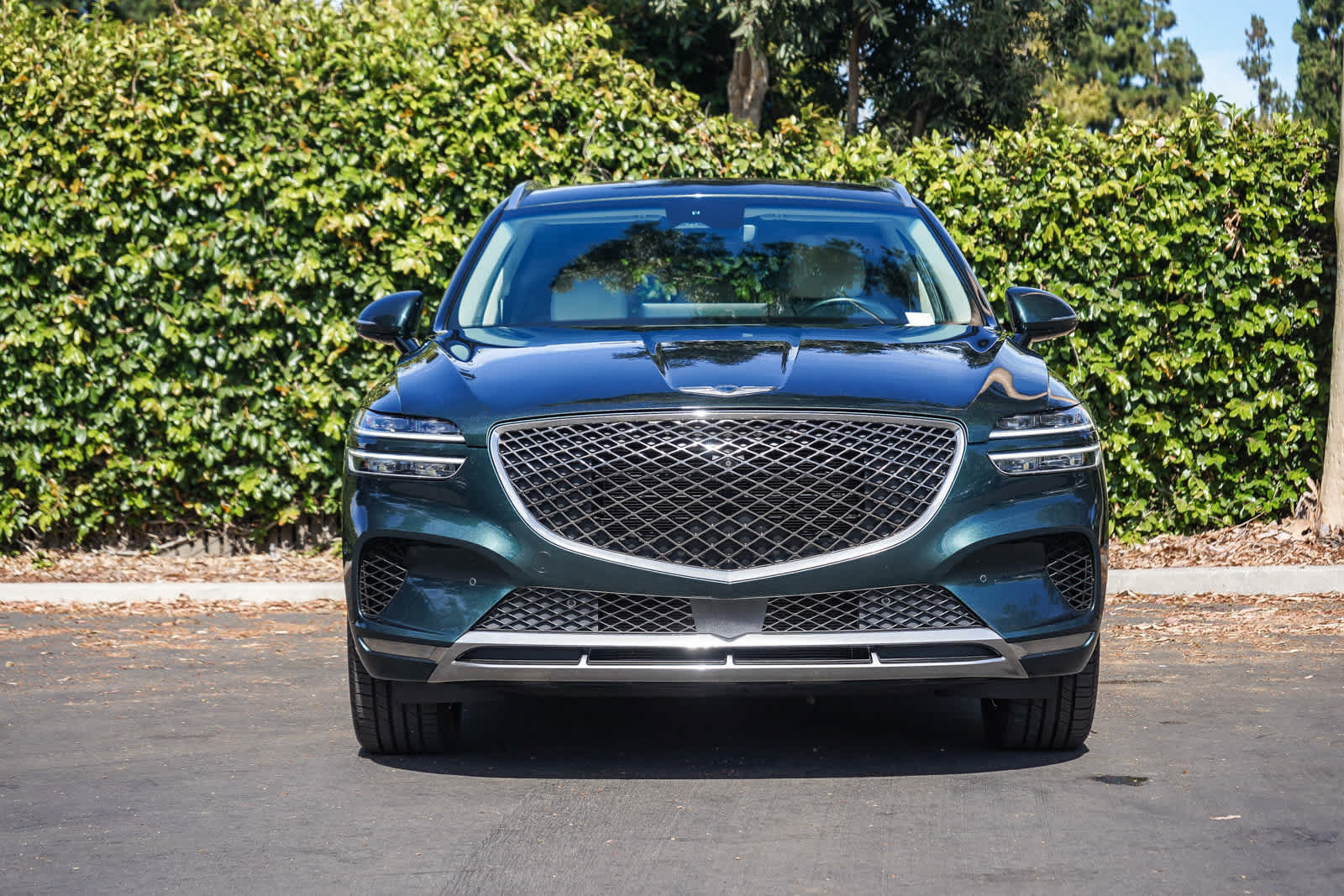 Used 2023 Genesis GV70 2.5T w/ Advanced Package AWD/4WD image 2