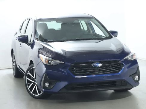 Used 2024 Subaru Impreza 2.0i Sport image 2