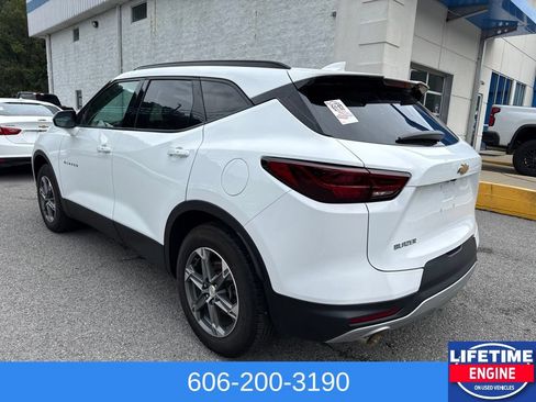 Used 2023 Chevrolet Blazer LT w/ Convenience Package FWD image 11