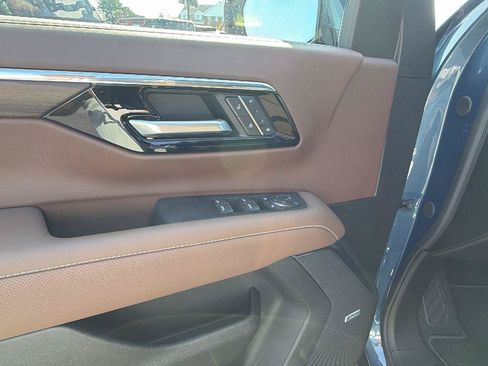 New 2026 Chevrolet Tahoe High Country AWD/4WD image 16