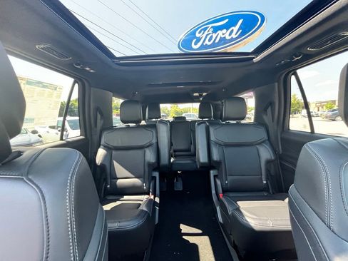 New 2026 Ford Expedition Max Platinum w/ Stealth Performance Package AWD/4WD image 12