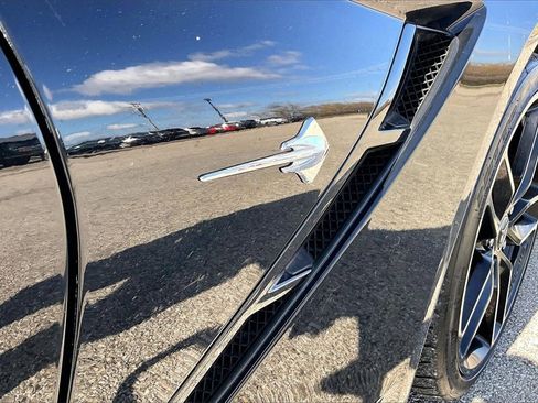 Used 2015 Chevrolet Corvette Stingray Coupe w/ 3LT Preferred Equipment Group image 18