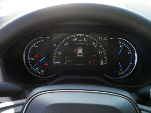 Certified 2025 Toyota RAV4 XLE image 21