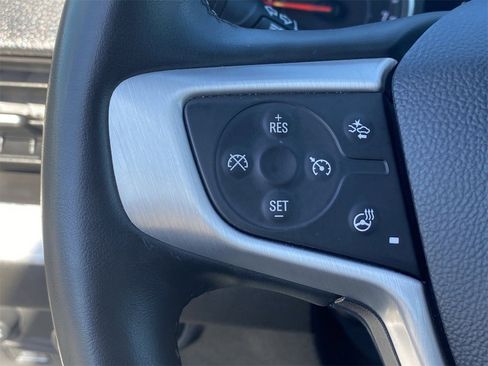 Used 2024 GMC Terrain SLT image 31