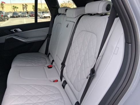 New 2026 BMW X5 xDrive40i w/ M Sport Package AWD/4WD image 17