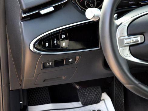 Used 2025 Genesis GV70 2.5T image 8