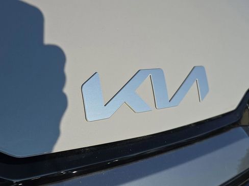 New 2026 Kia Sportage S image 4