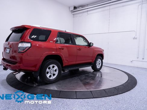 Used 2018 Toyota 4Runner SR5 Premium image 33