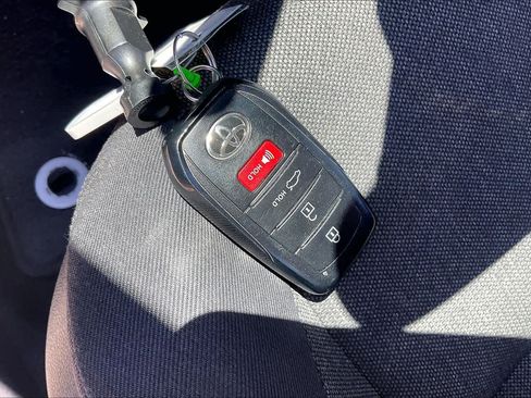 Used 2025 Toyota Camry LE w/ Convenience Package FWD image 14
