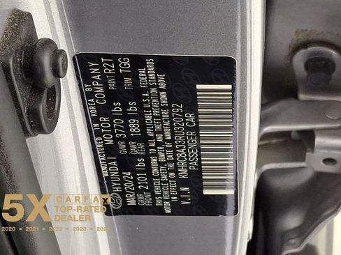 Certified 2024 Hyundai Venue SEL image 33