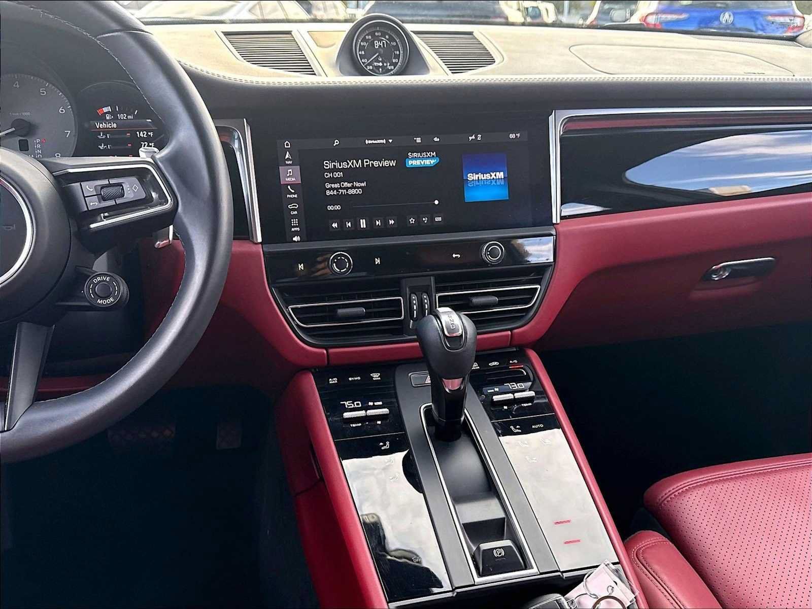 Used 2022 Porsche Macan S AWD/4WD image 9