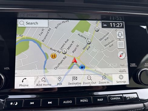 Used 2025 Nissan Z NISMO w/ Floor Mat Package image 29