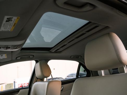 Used 2015 Mercedes-Benz E 350 E 350 w/ Premium 1 Package image 4