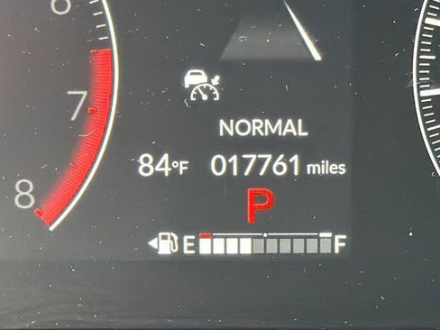 Used 2025 Honda Pilot EX-L image 28