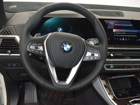 Used 2026 BMW X5 sDrive40i w/ Parking Assistance Package RWD image 13