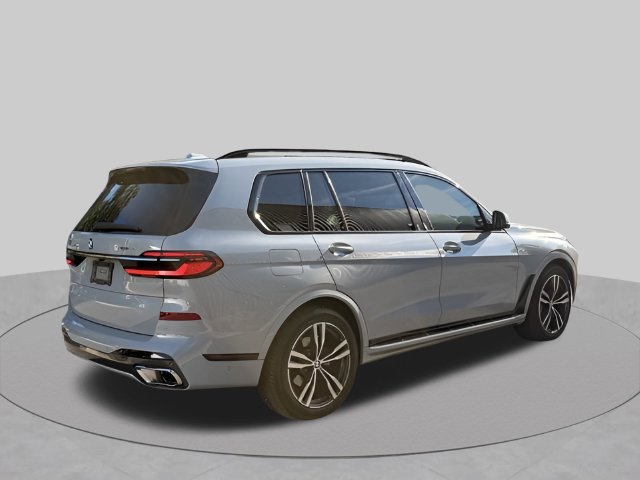 Used 2024 BMW X7 xDrive40i w/ Executive Package AWD/4WD image 12