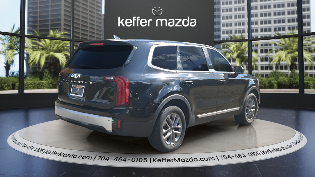 Used 2024 Kia Telluride LX FWD image 7