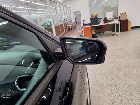 Used 2019 Chevrolet Equinox LS FWD image 38