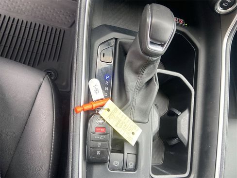 Used 2024 Toyota Grand Highlander XLE image 16