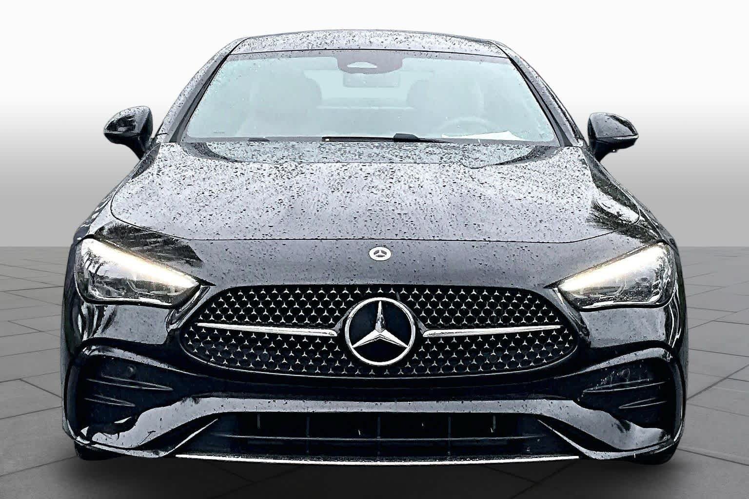 Certified 2025 Mercedes-Benz CLE 300 4MATIC Coupe image 4