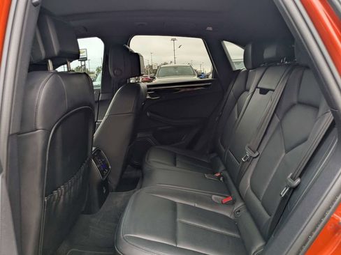 Used 2023 Porsche Macan AWD/4WD image 14