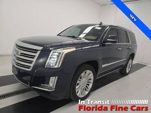 Used 2019 Cadillac Escalade Platinum AWD/4WD image 1