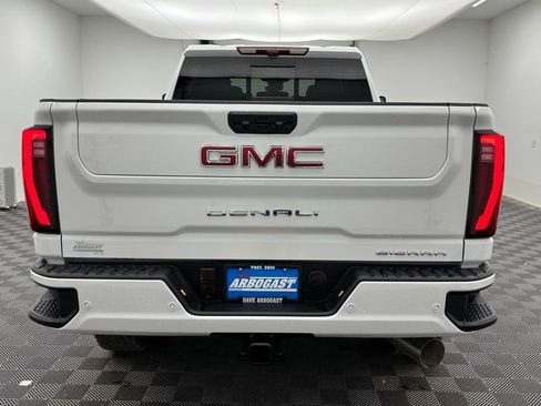 New 2026 GMC Sierra 2500 Denali w/ Denali Reserve Package image 16