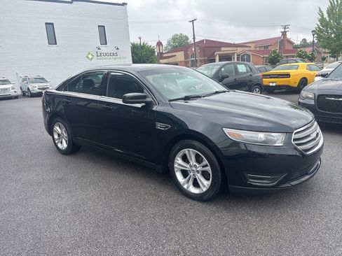 Used 2014 Ford Taurus SEL w/ Equipment Group 201A AWD/4WD image 6