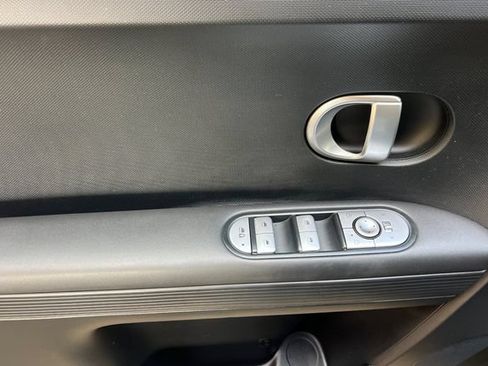 Used 2024 Hyundai Ioniq 5 SEL RWD image 13