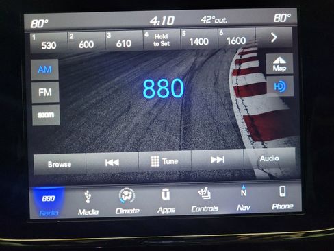 Used 2019 Jeep Grand Cherokee Overland image 25