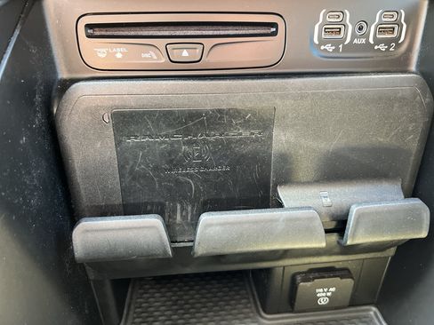 Used 2019 RAM 1500 Limited AWD/4WD image 35