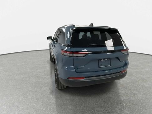 New 2026 Jeep Grand Cherokee Limited w/ Limited Altitude Package image 7