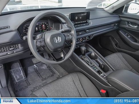 Certified 2025 Honda Accord SE image 17