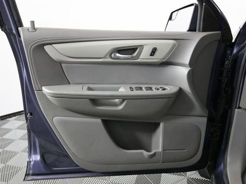 Used 2014 Chevrolet Traverse LS FWD image 12