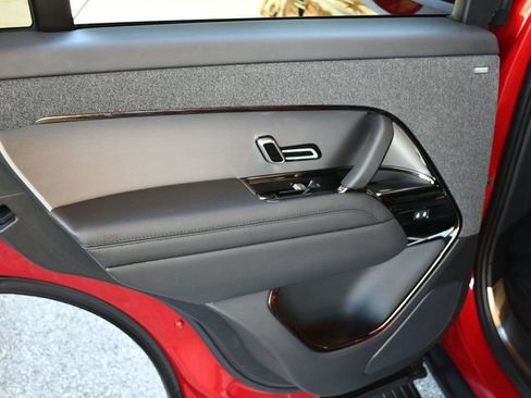 Used 2024 Land Rover Range Rover Sport Dynamic SE image 14