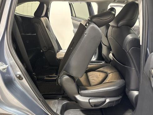 Used 2021 Toyota Highlander Limited image 27