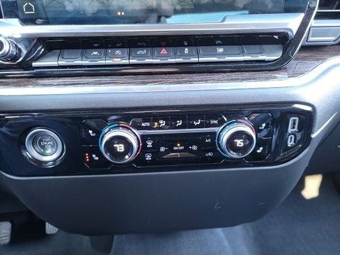 Used 2022 GMC Sierra 1500 Elevation image 10