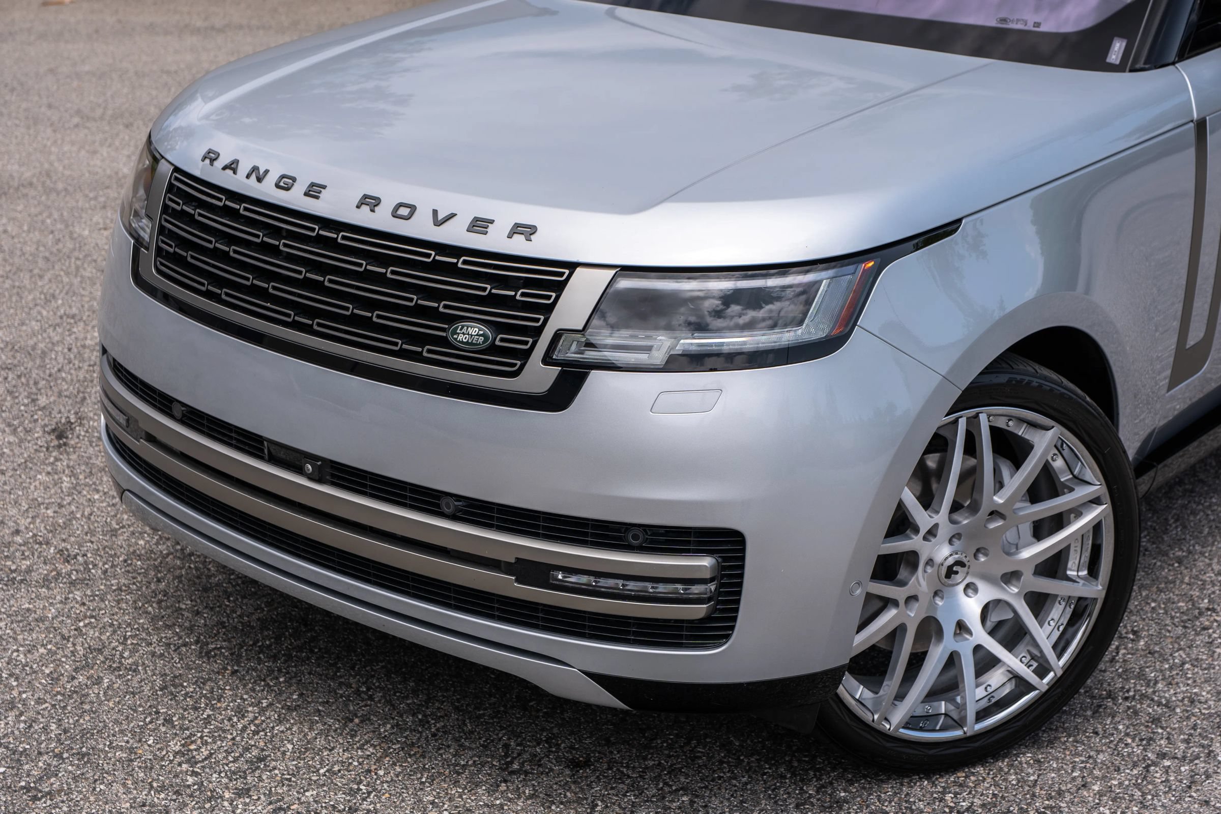 Used 2023 Land Rover Range Rover SE AWD/4WD image 11