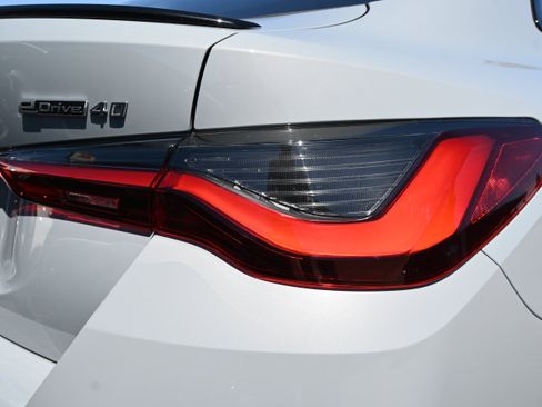 Used 2023 BMW i4 eDrive40 w/ M Sport Package RWD image 23