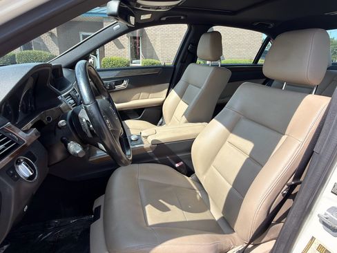 Used 2010 Mercedes-Benz E 350 Sedan image 6