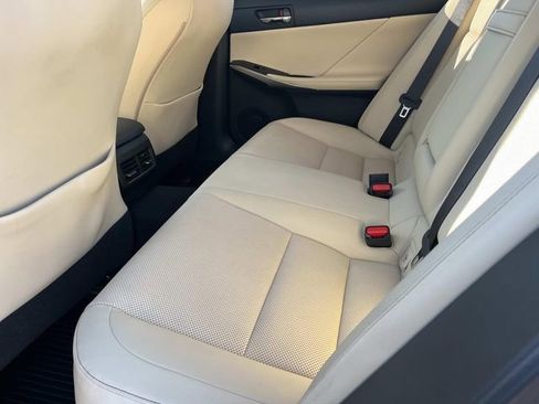 Used 2016 Lexus IS 350 350 w/ Navigation System Package image 19