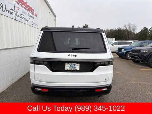 New 2026 Jeep Grand Wagoneer 4WD image 9