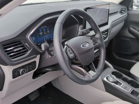 Certified 2024 Ford Escape Platinum image 10